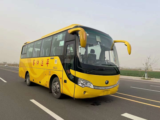 使用された大型バスは35の座席2015年のSinglの乗客のドアの長距離の輸送YoungtongバスZK 6808を使用した