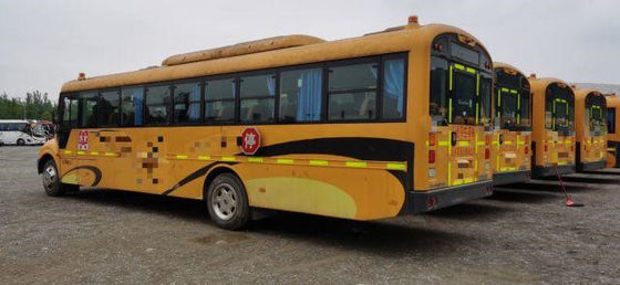使用されたYUTONGバスはディーゼル機関を搭載するスクール バス7435x2270x2895mmの全体寸法を使用した